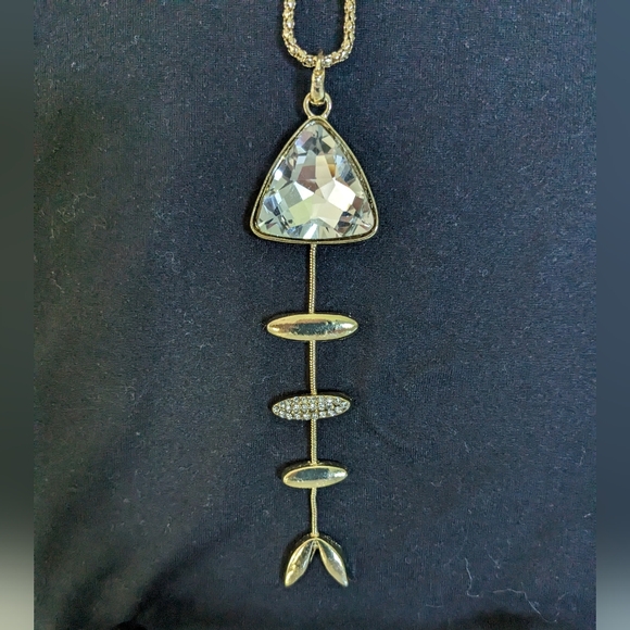 Fishbone design necklace and earrings. Gold tone. Like new. - Picture 7 of 8